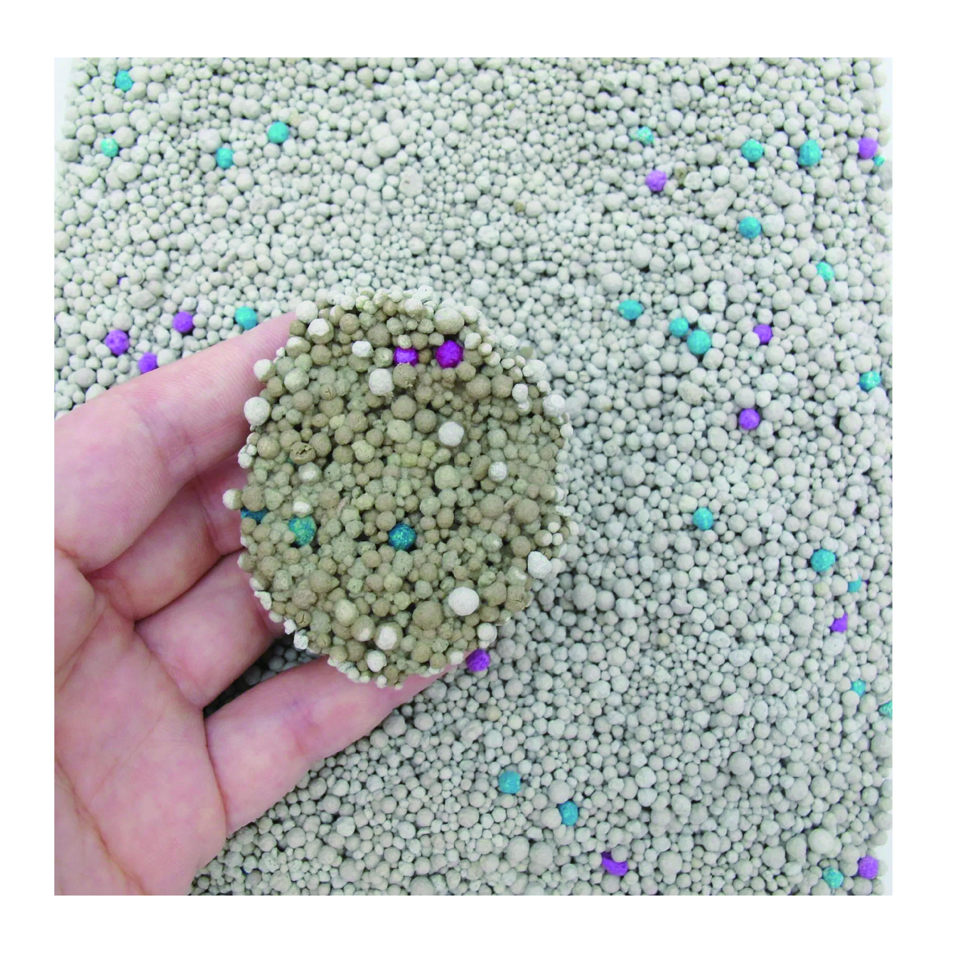 OEM & ODM Factory Strong Clumping Easy Clean Dust Free Premium Ball Shaped Bentonite Cat Litter