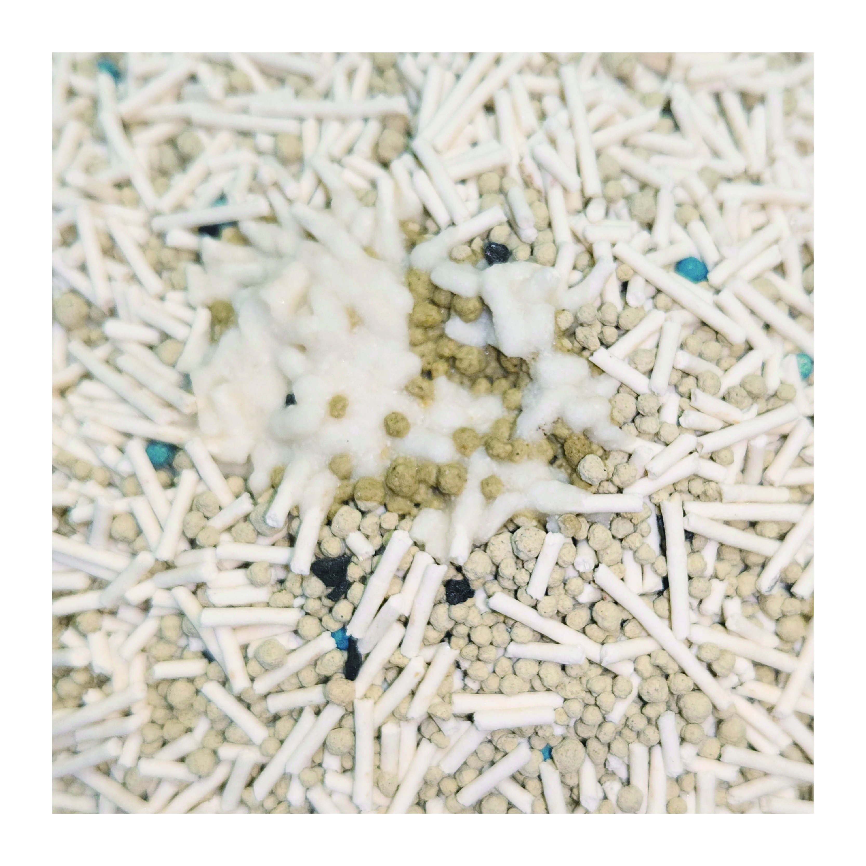 Cat Litter Factory OEM/ODM Easy Clumping Lightweight Flushable Bentonite Mixed Tofu Cat Litter