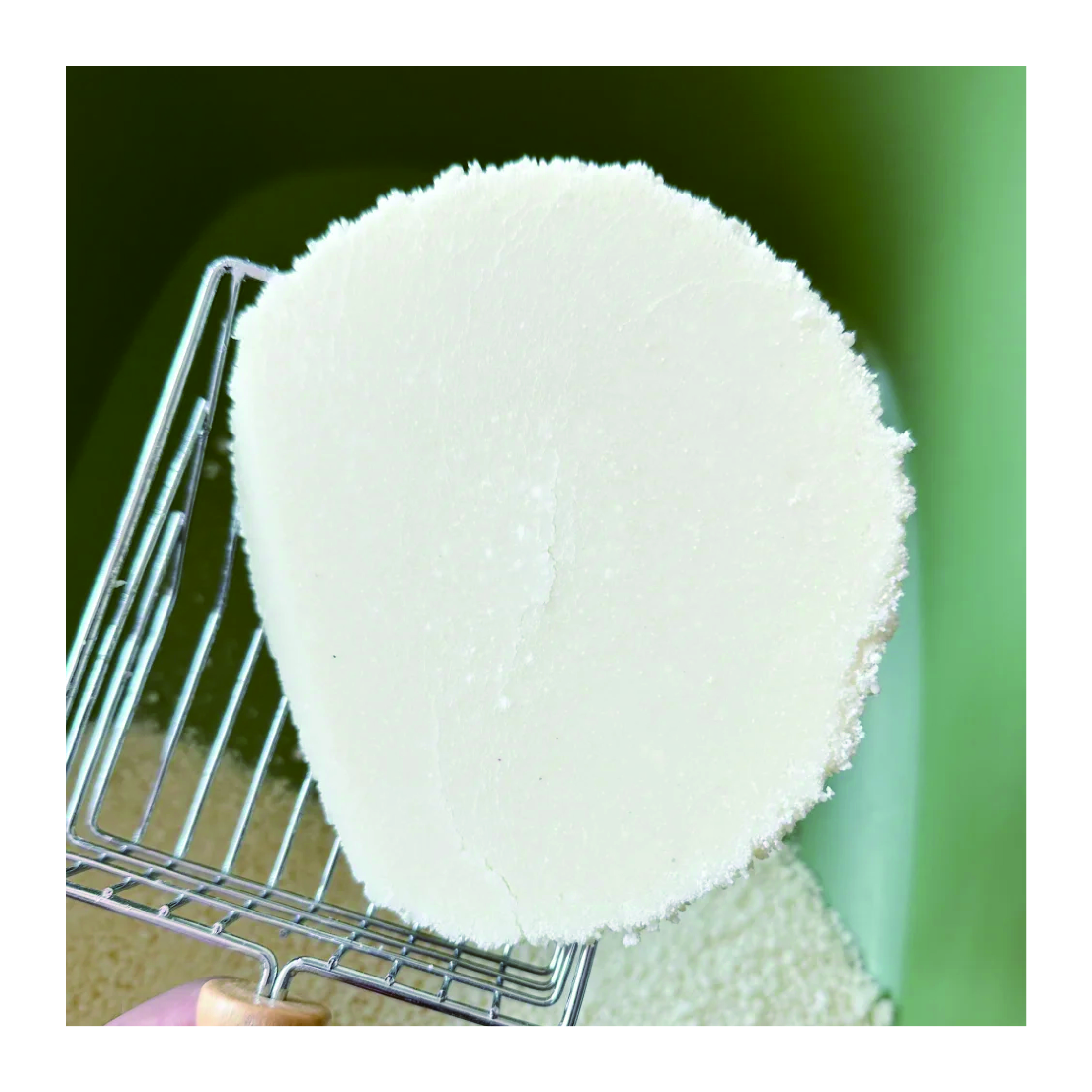 Pet Products All Natural Deodorant Dust-Free and Clumping Easy Cleaning Plant-Basede Cassava Cat Litter