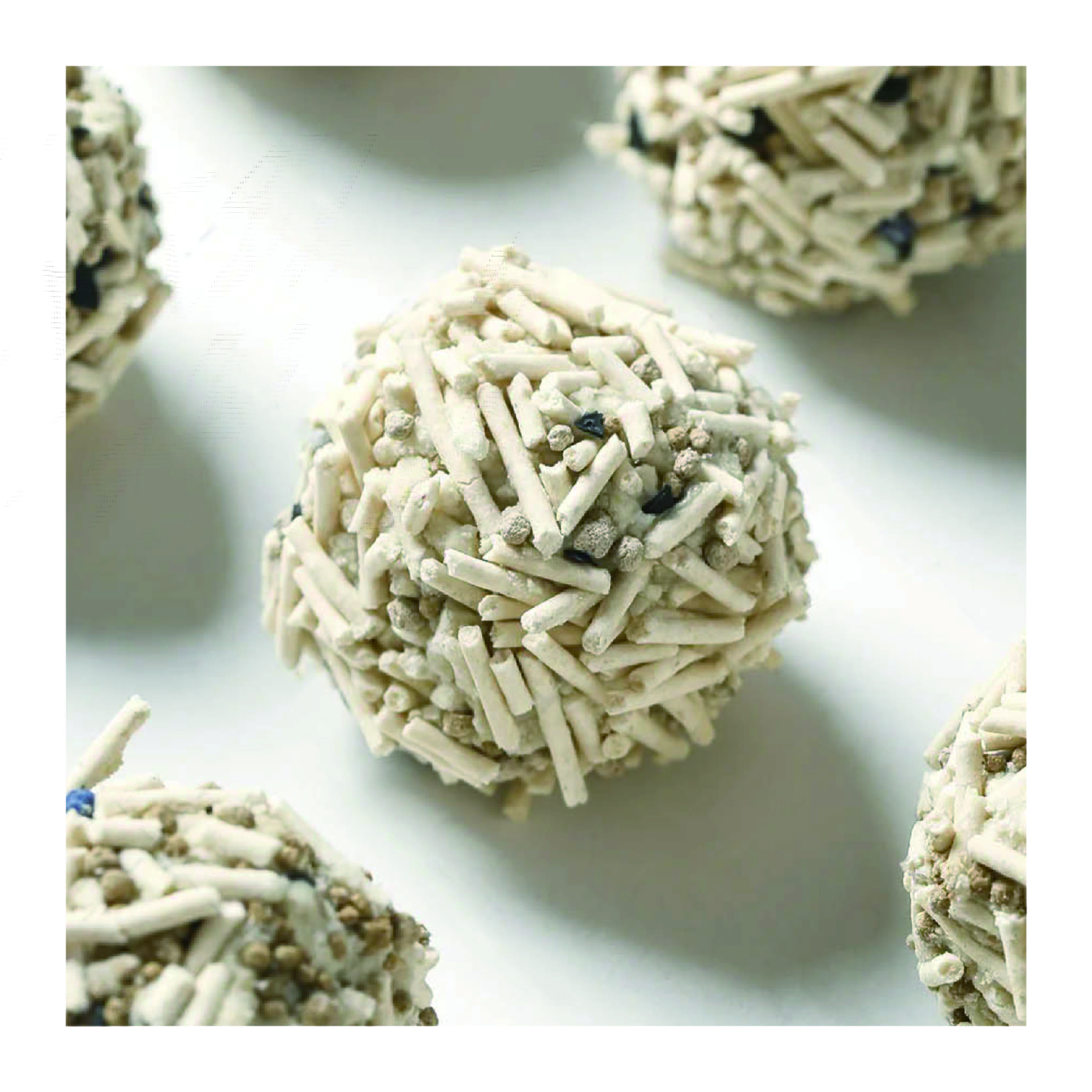 Natural Pure Plant Low Dust Super Clumping Non Stick Bottom Striped Shaped Tofu Bentonite Mixed Cat Litter